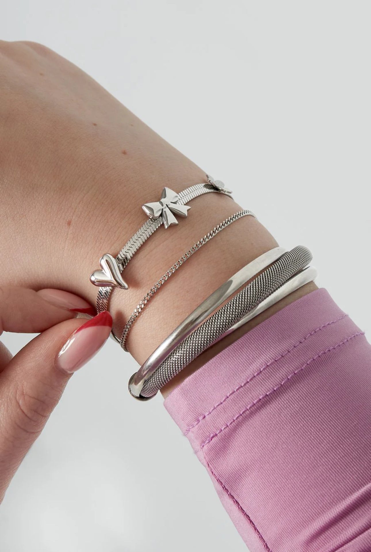 Girly love armband